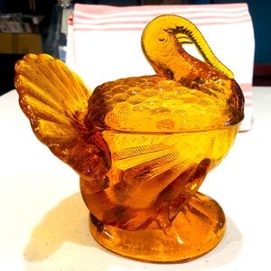 Large LE Smith amber turkey covered dish